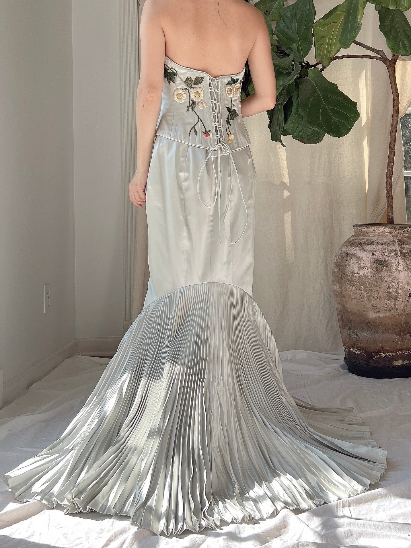 Vintage Silk Couture Eavis and Brown Embroidered Ensemble - M
