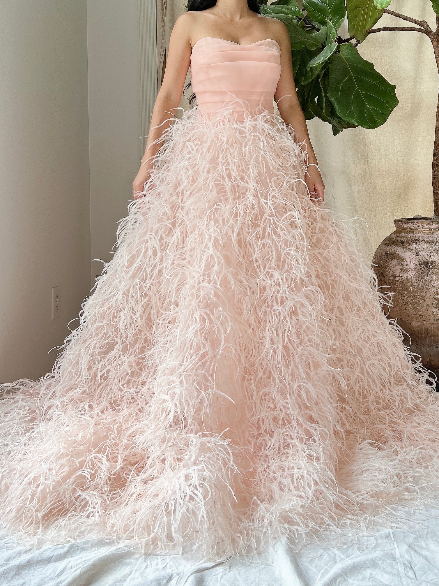 Monique Llhuilier Pink Silk Feather Gown - M/L 10