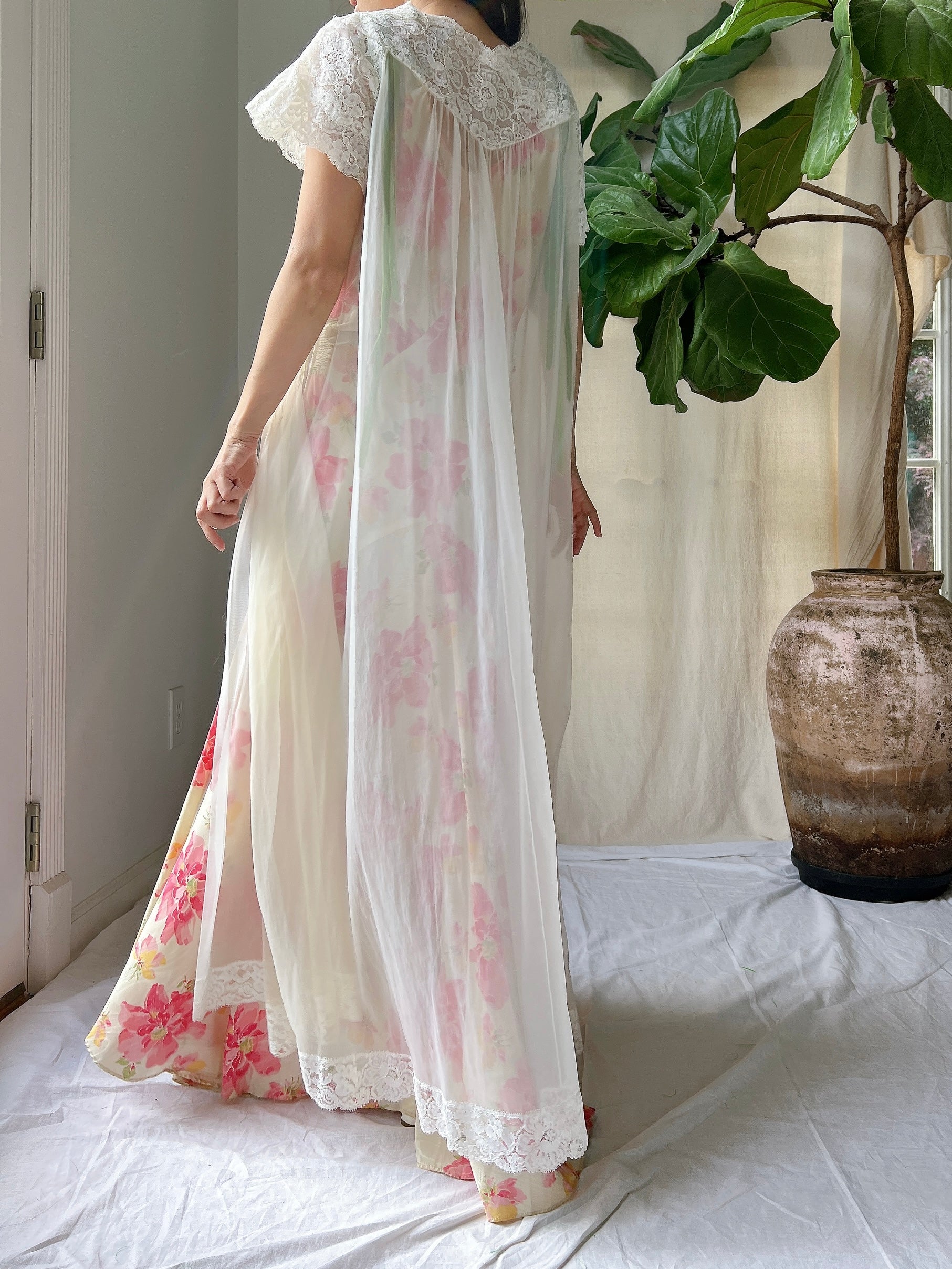 1960s Nylon Dressing Gown - S
