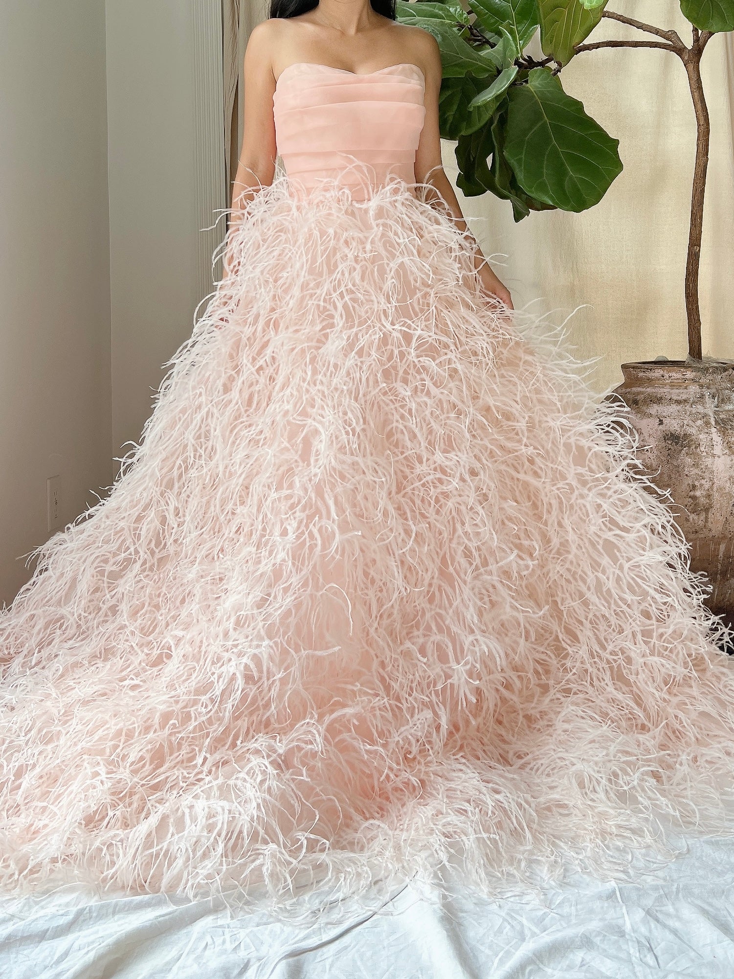 Monique Llhuilier Pink Silk Feather Gown - M/L 10