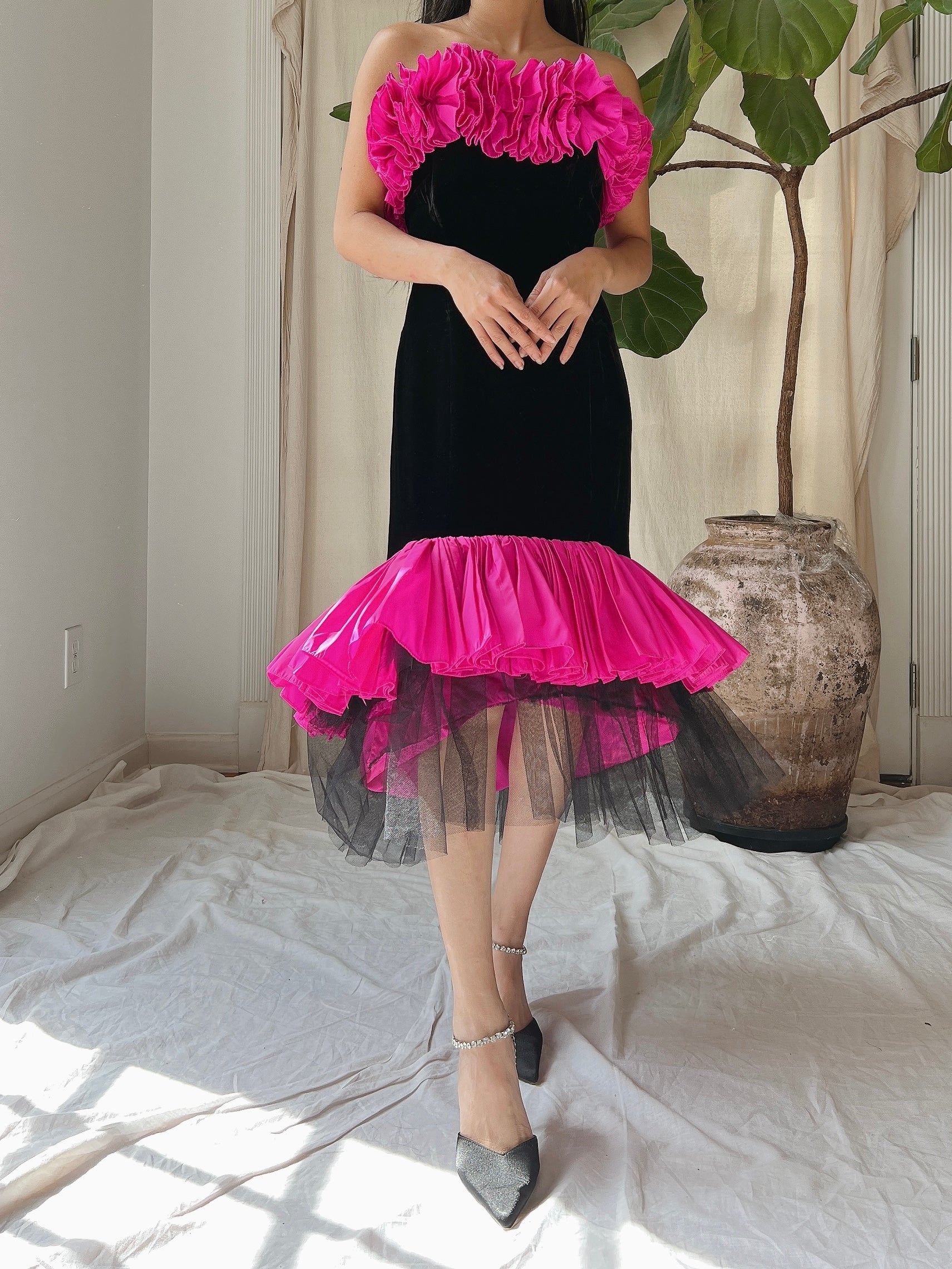 Vintage Velvet Victor Costa Ruffle Dress - M/8