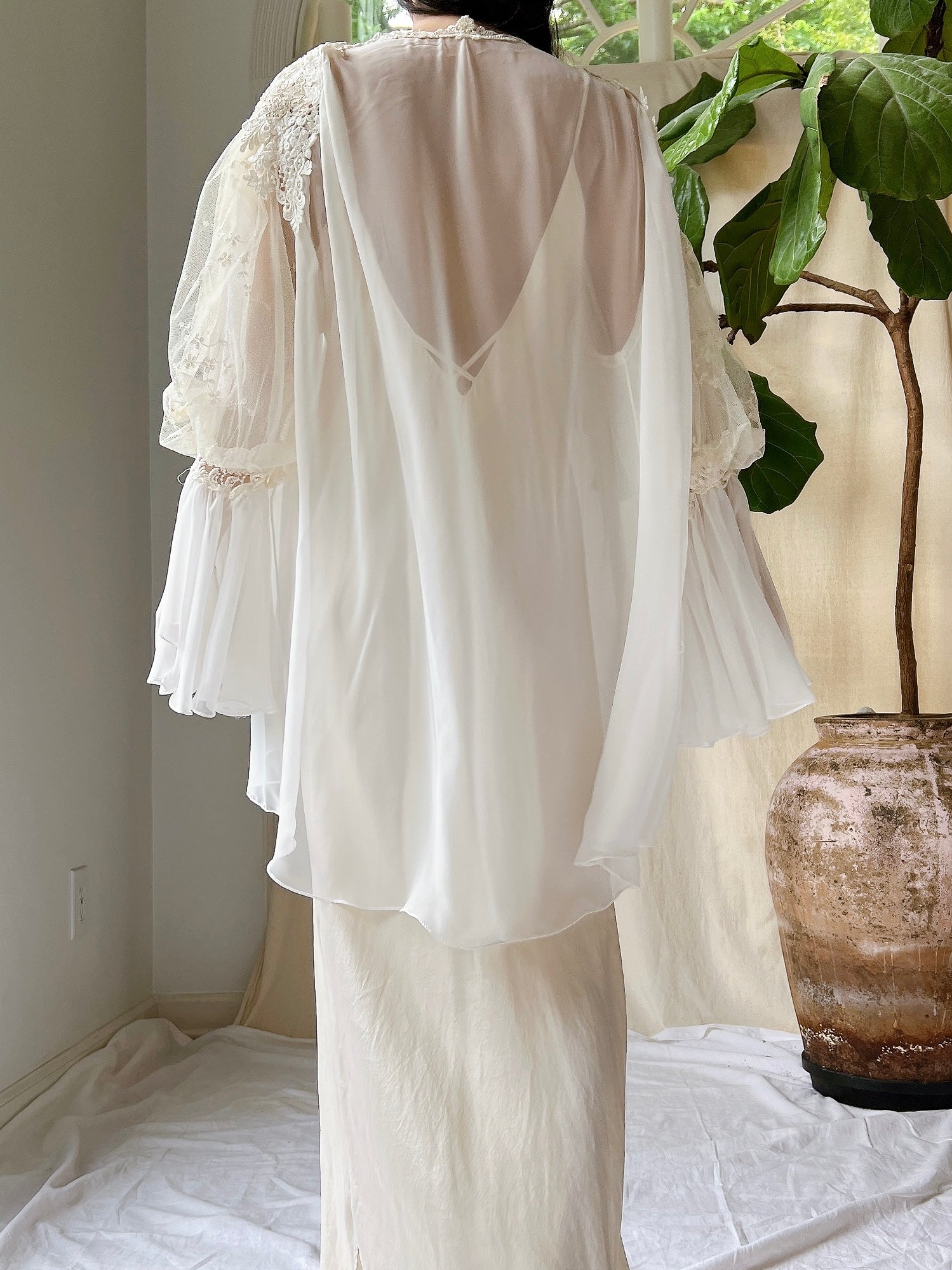 Vintage Puff Sleeve Chiffon Duster - OSFM