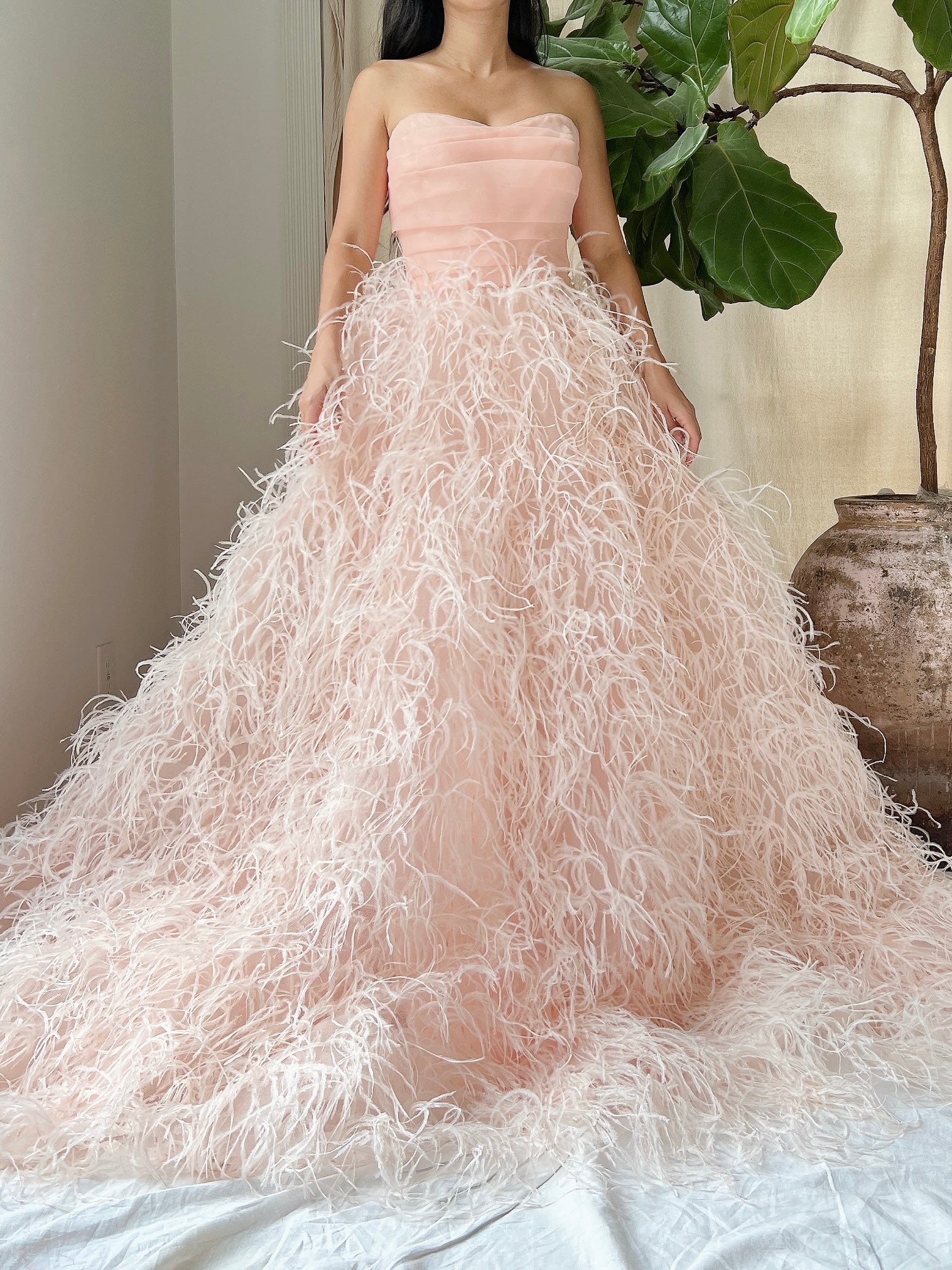Monique Llhuilier Pink Silk Feather Gown - M/L 10