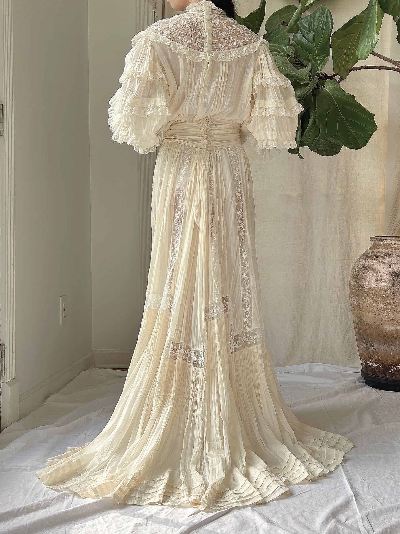 Antique Silk Puff Sleeves Ensemble - S/M