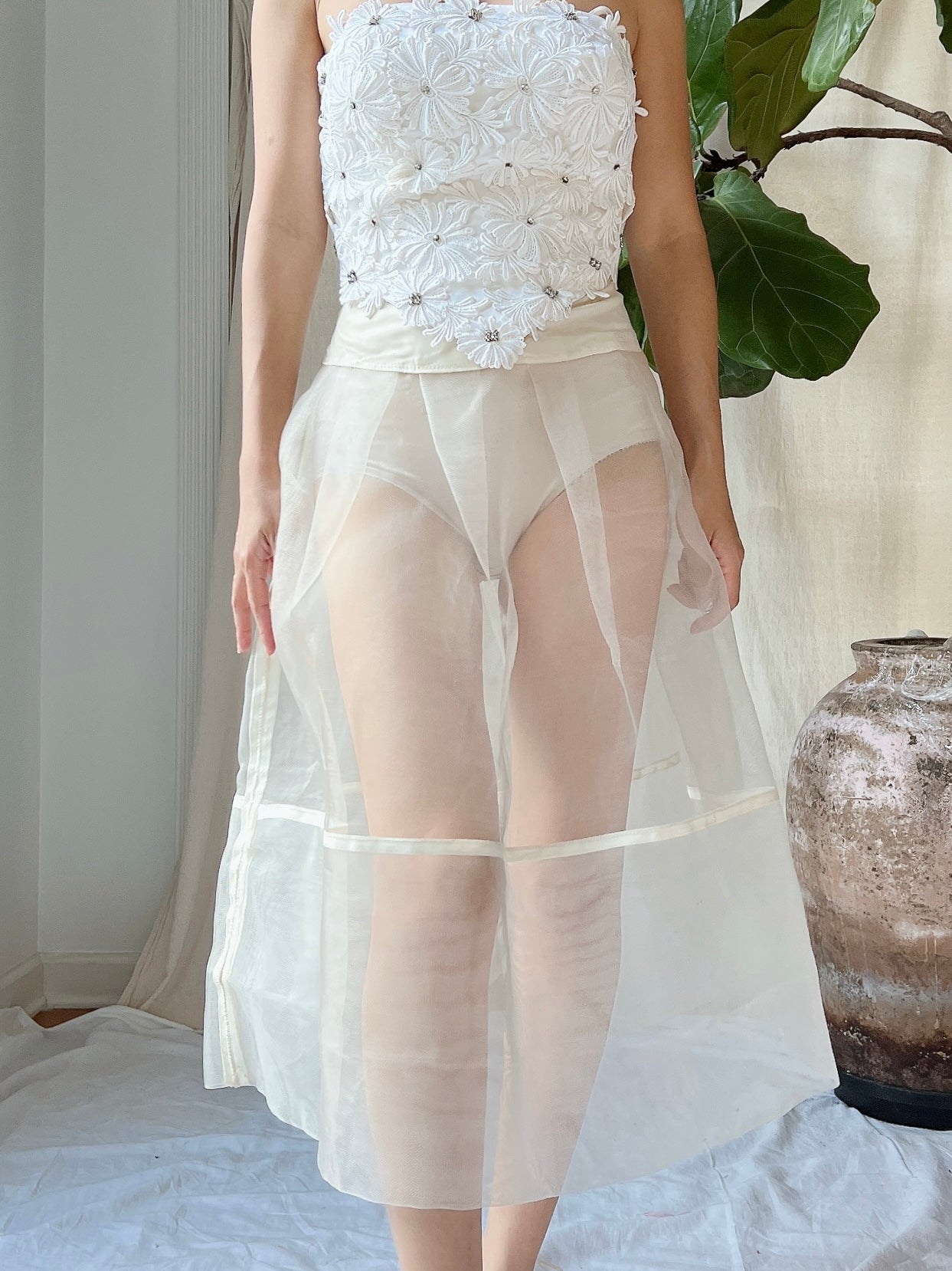 1950s Mesh Nylon Horsehair Crinoline - M