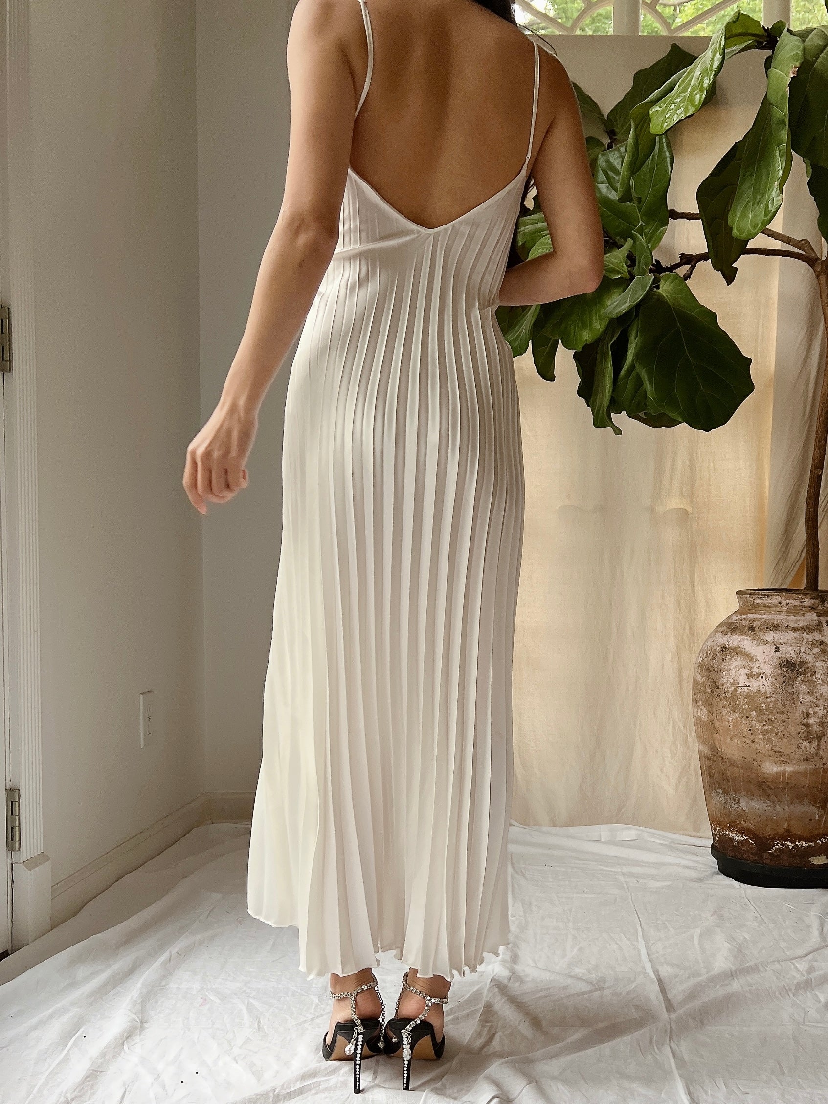 1980s Ivory Pleated Satin Dress - M/L