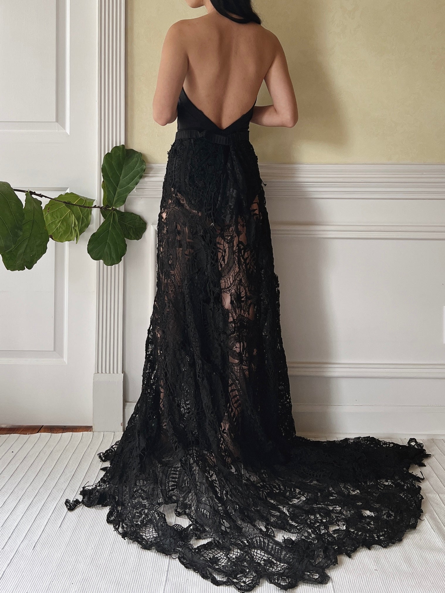 Antique Crochet Lace Skirt - M