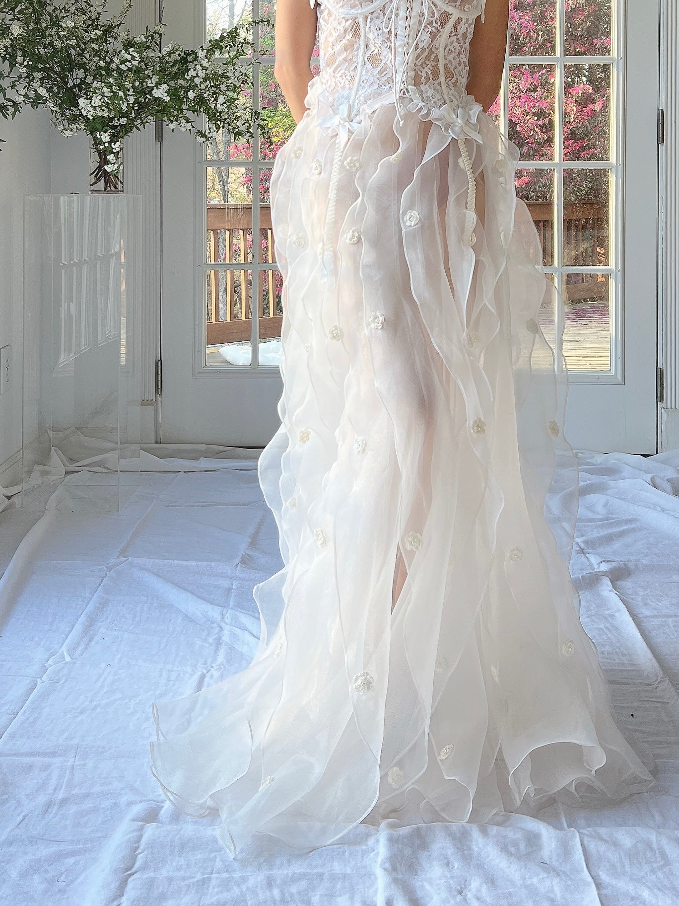 Y2K White Sheer Ruffle Skirt - M