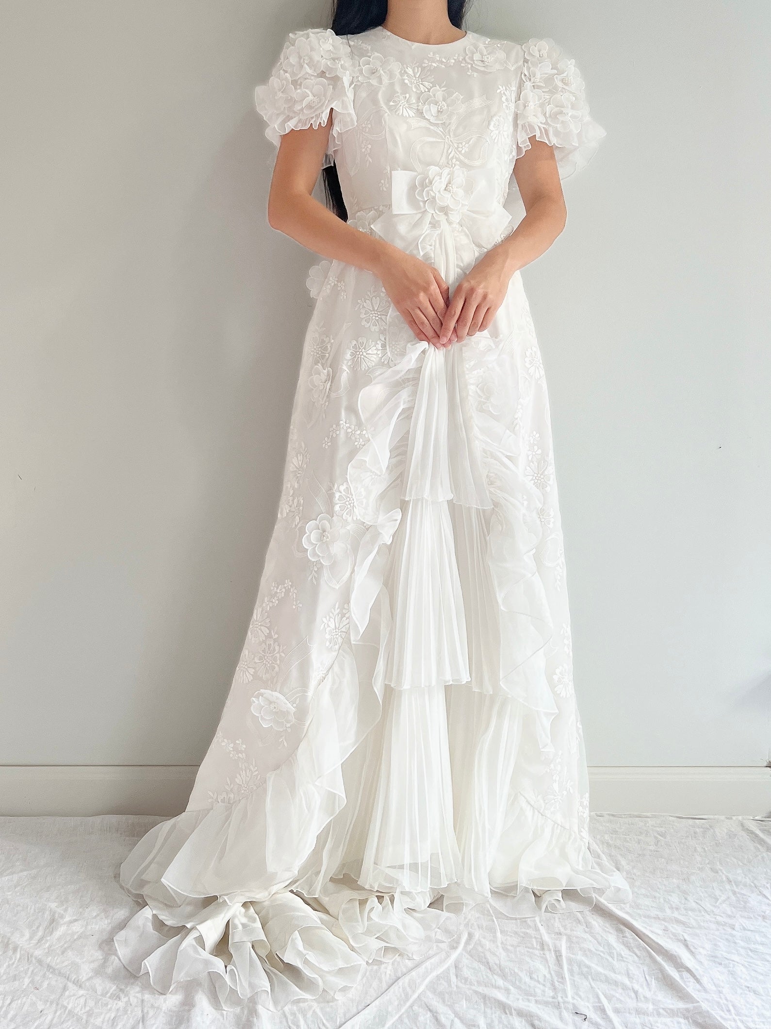 Vintage White 3D Floral Dress - S