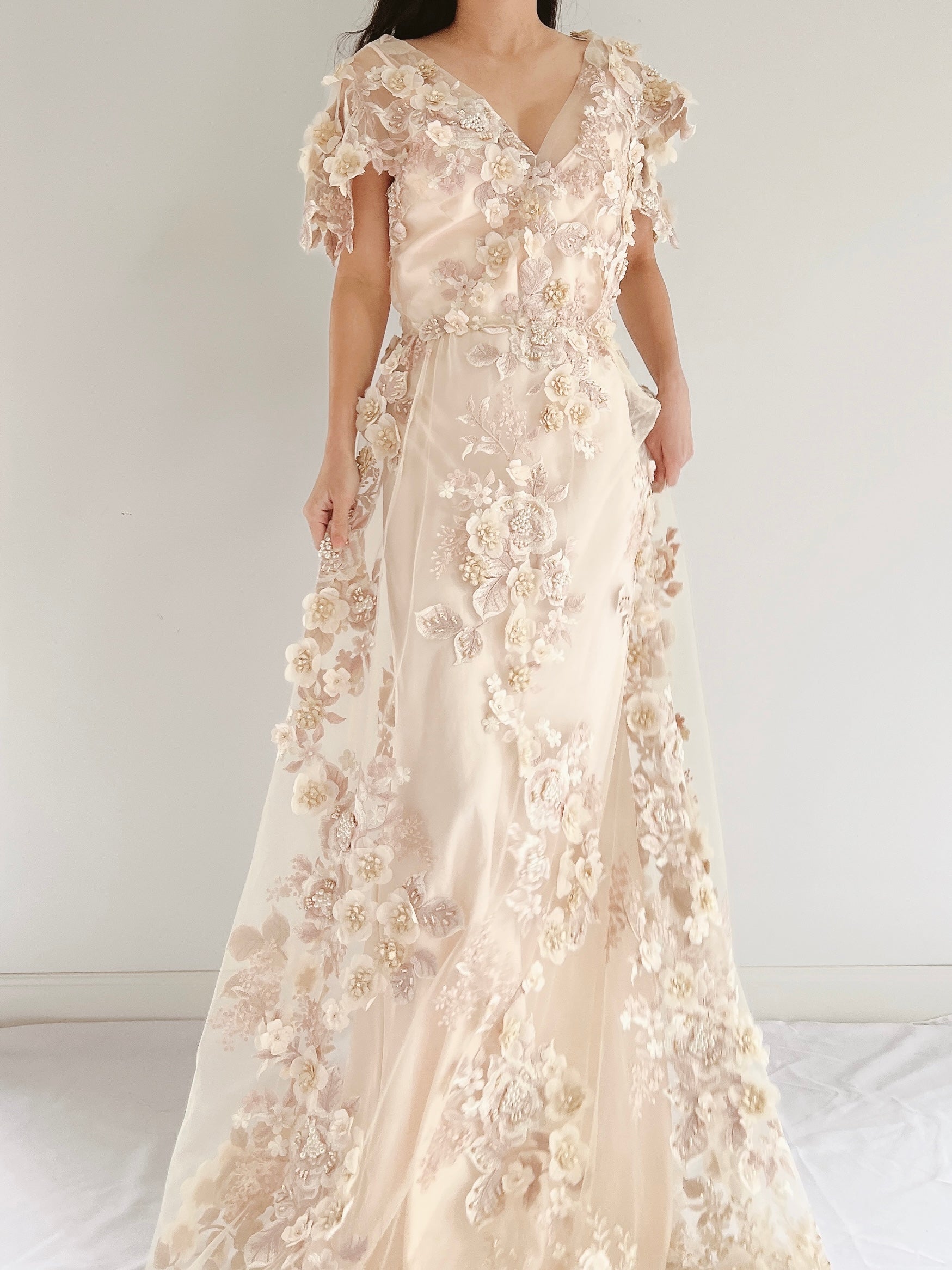 GOSSAMER Embroidered Cap Sleeves Gown - S/M