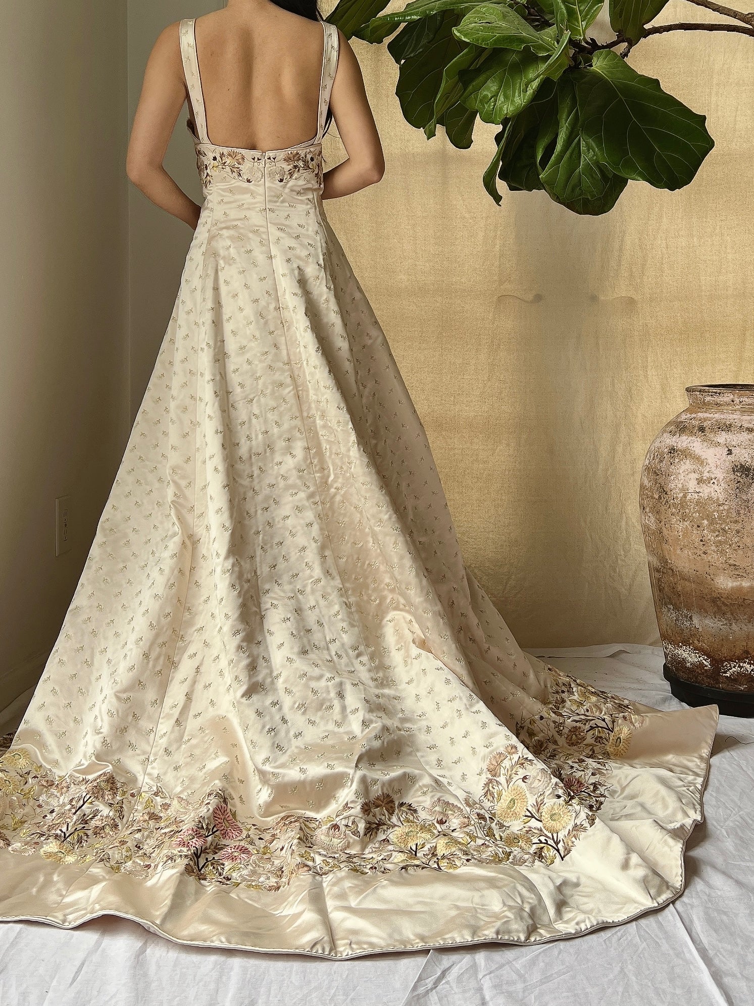 Vintage Eavis and Brown Silk Embroidered  Gown - L