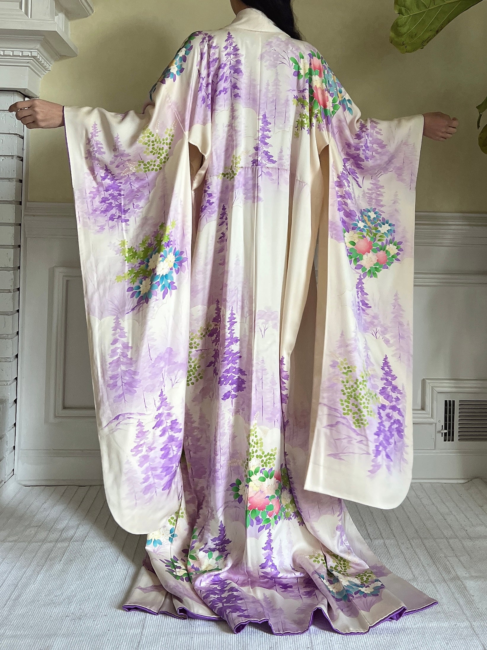 Vintage Lavender Trees and Floral Silk Kimono - OSFM