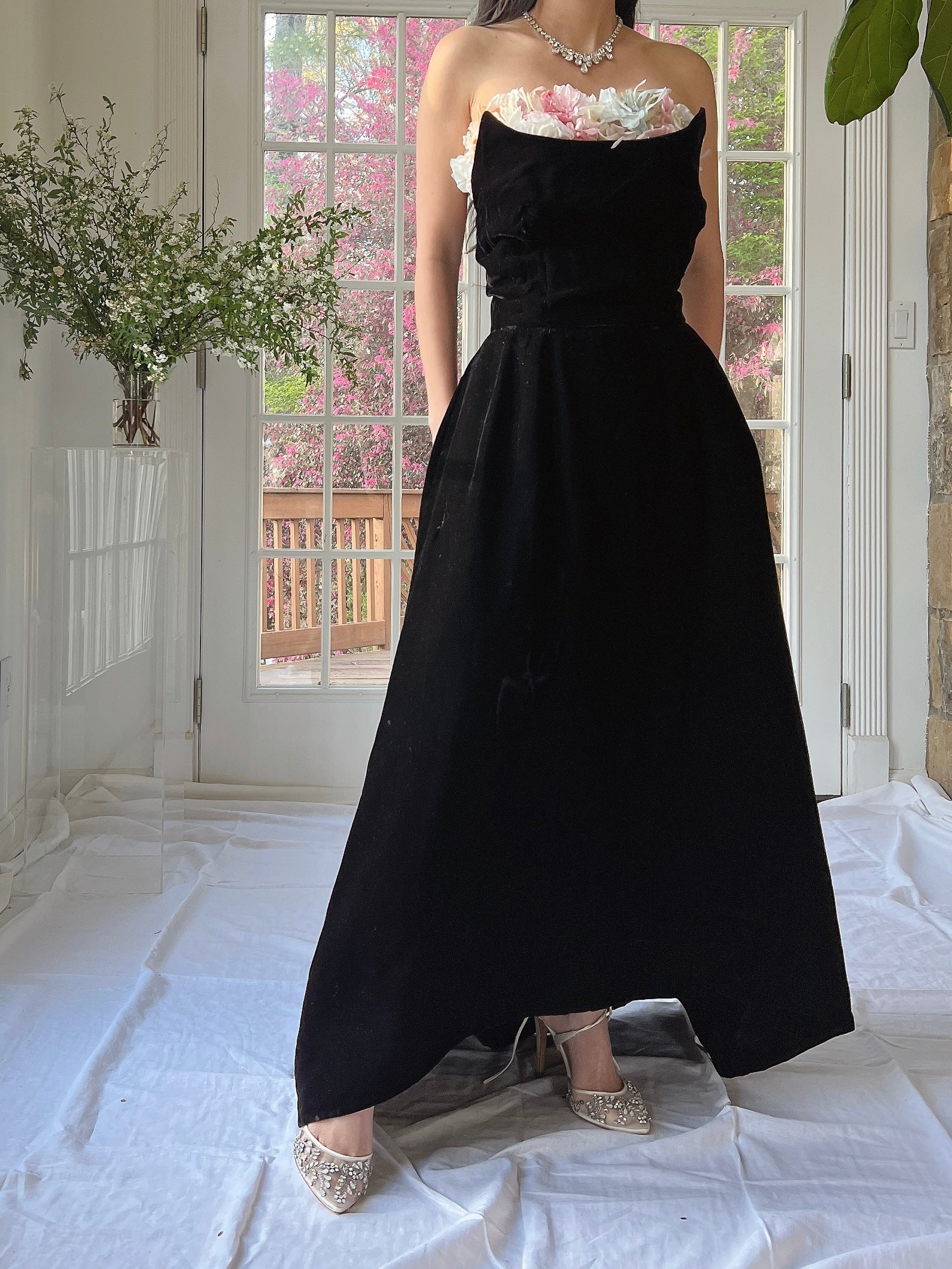 1960s Pauline Trigere Darted Scoop Neck Velvet Gown - XS/S