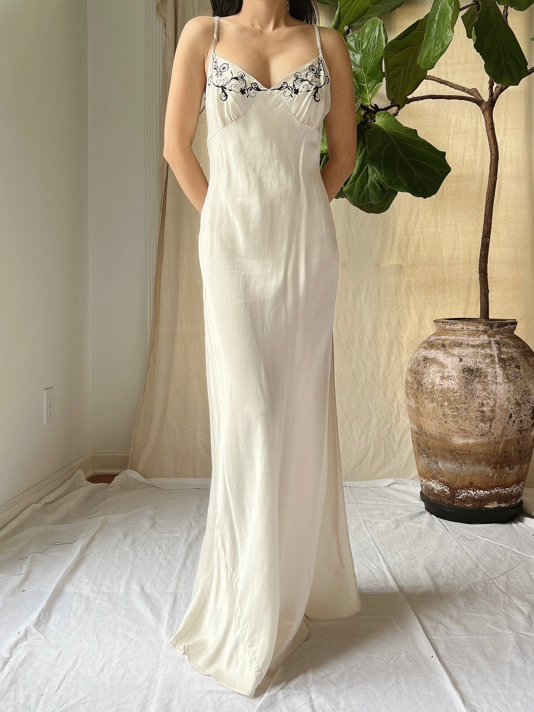Y2K Silk Embroidered Slip - M