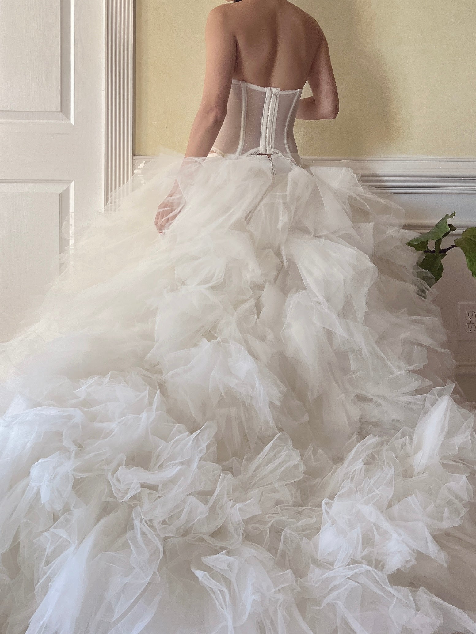 Vintage Tulle Ruffle Skirt - M/29”