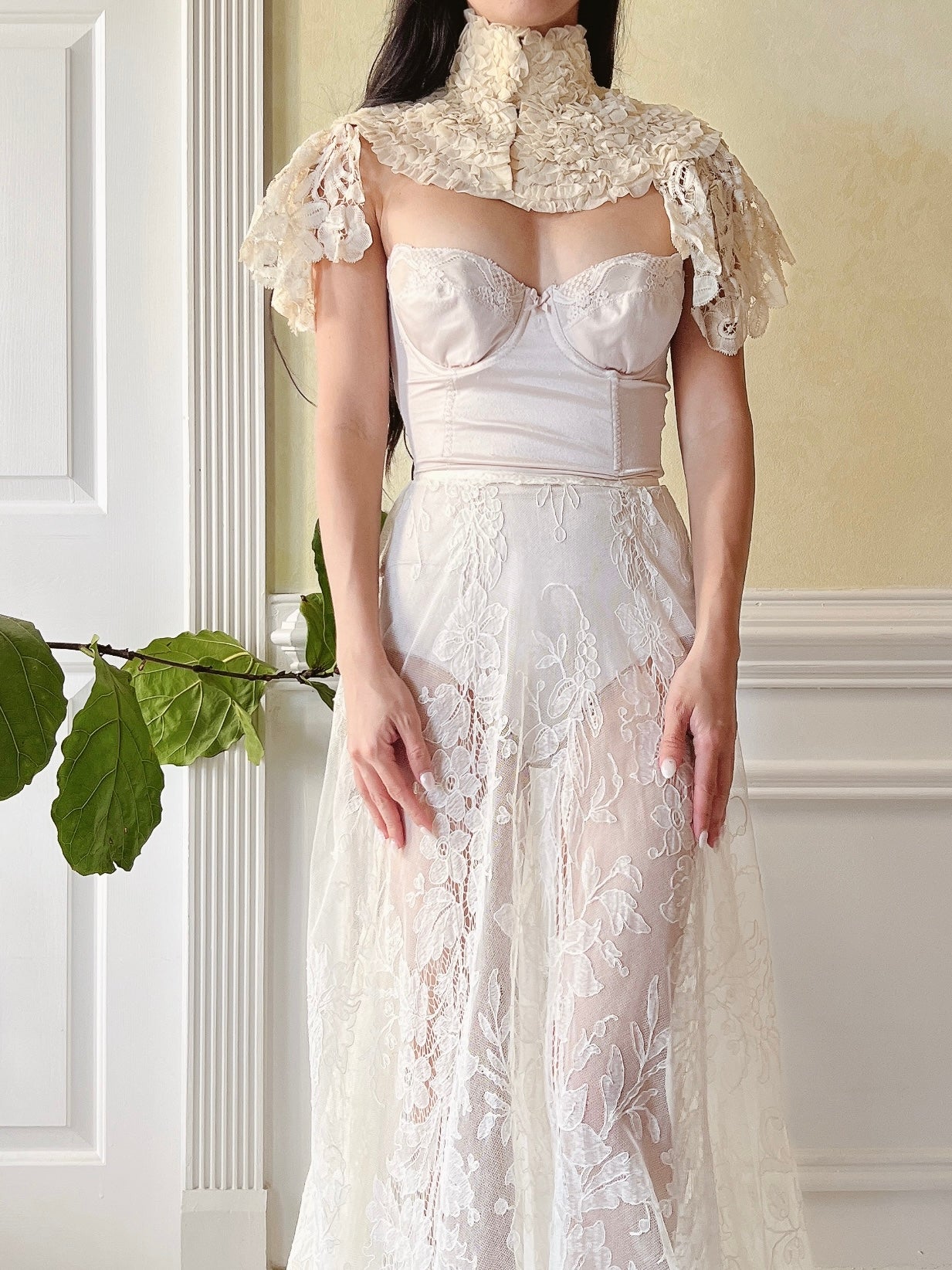 Antique Silk and Battenburg Lace Collar - XS