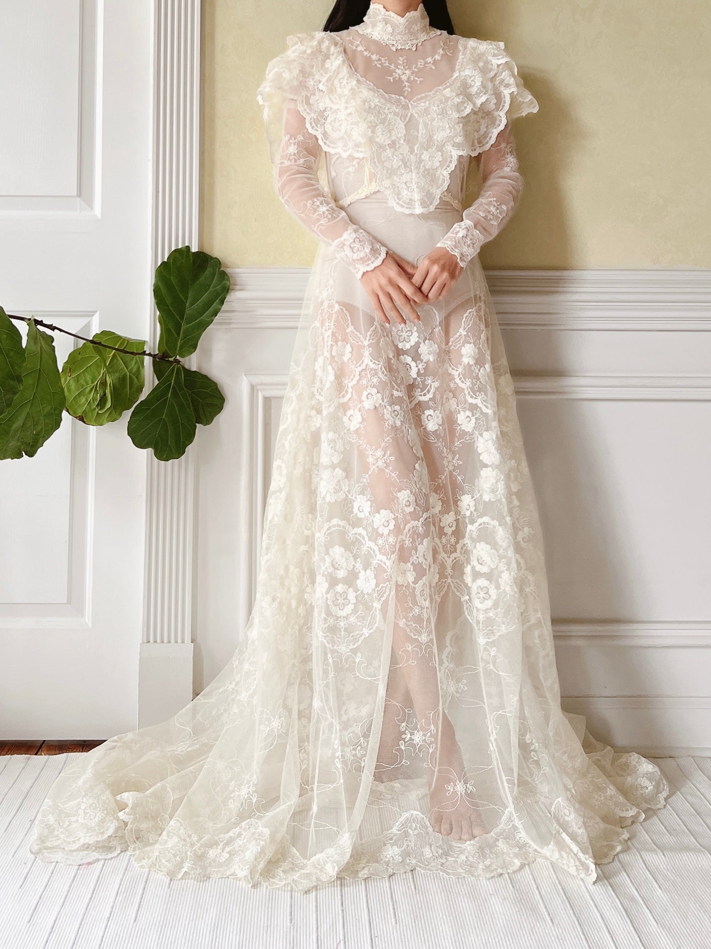 Vintage Needle Embroidery Gown - S