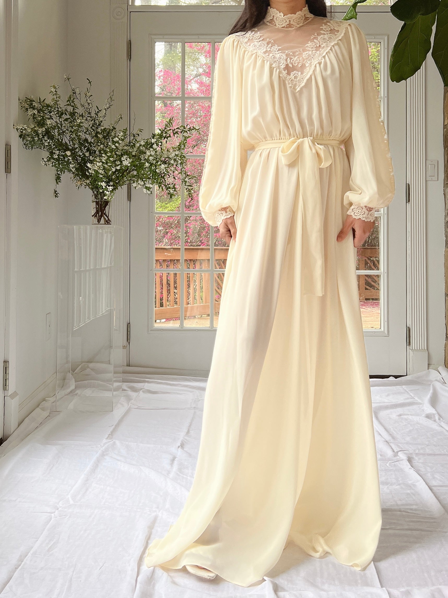 1970's Chiffon Poet Sleeves Gown - M