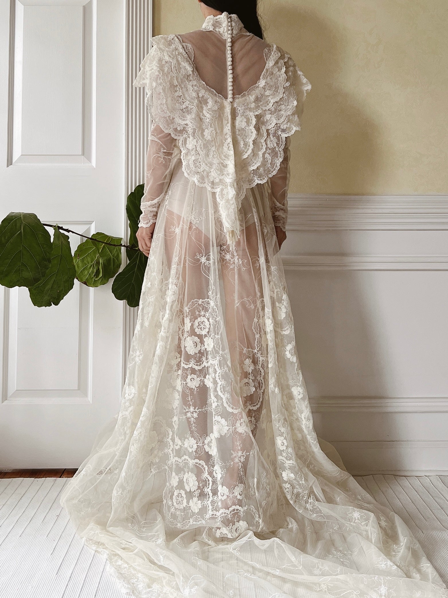 Vintage Needle Embroidery Gown - S