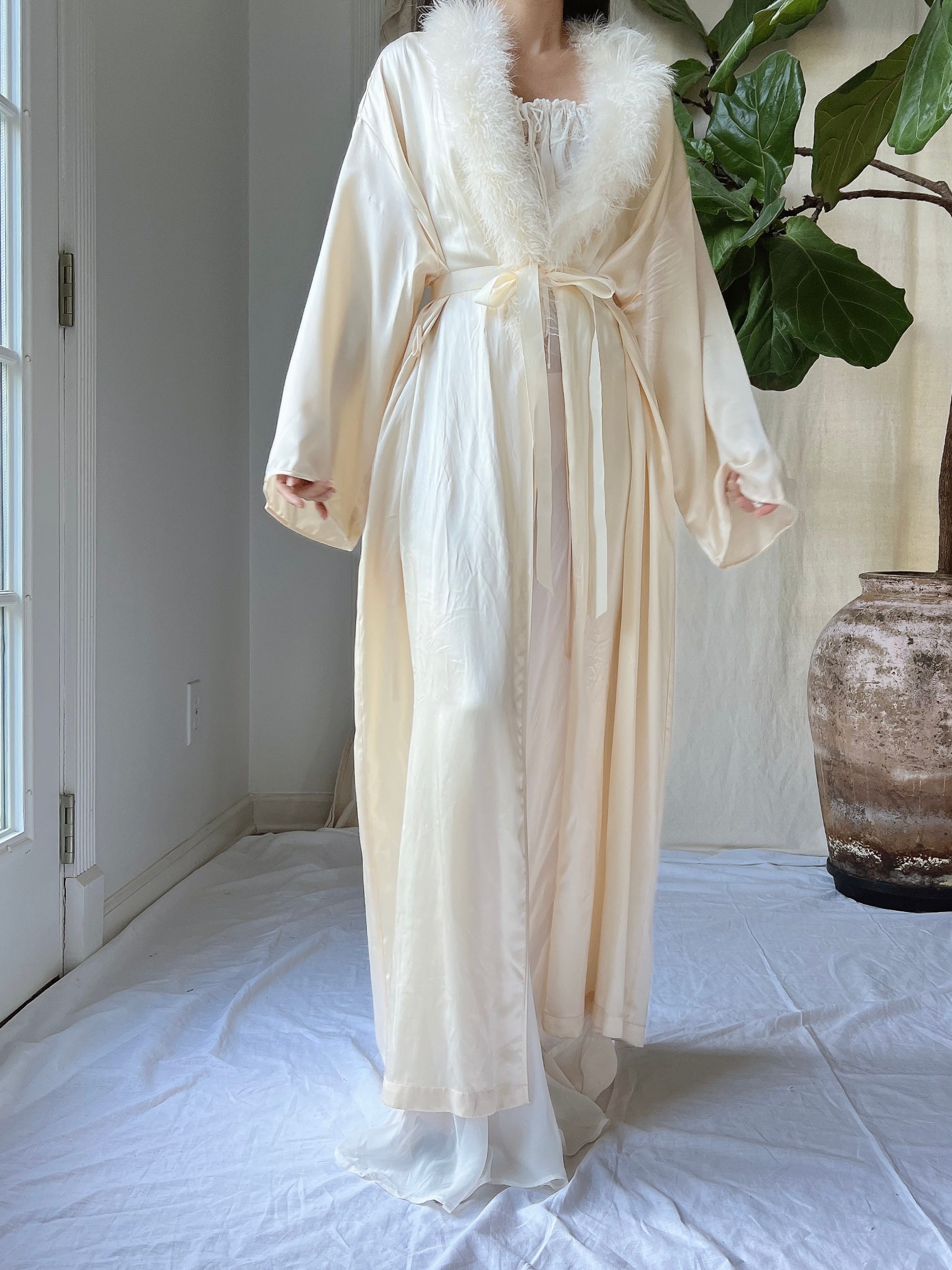 Vintage Silk Feather Collar Robe - OSFM