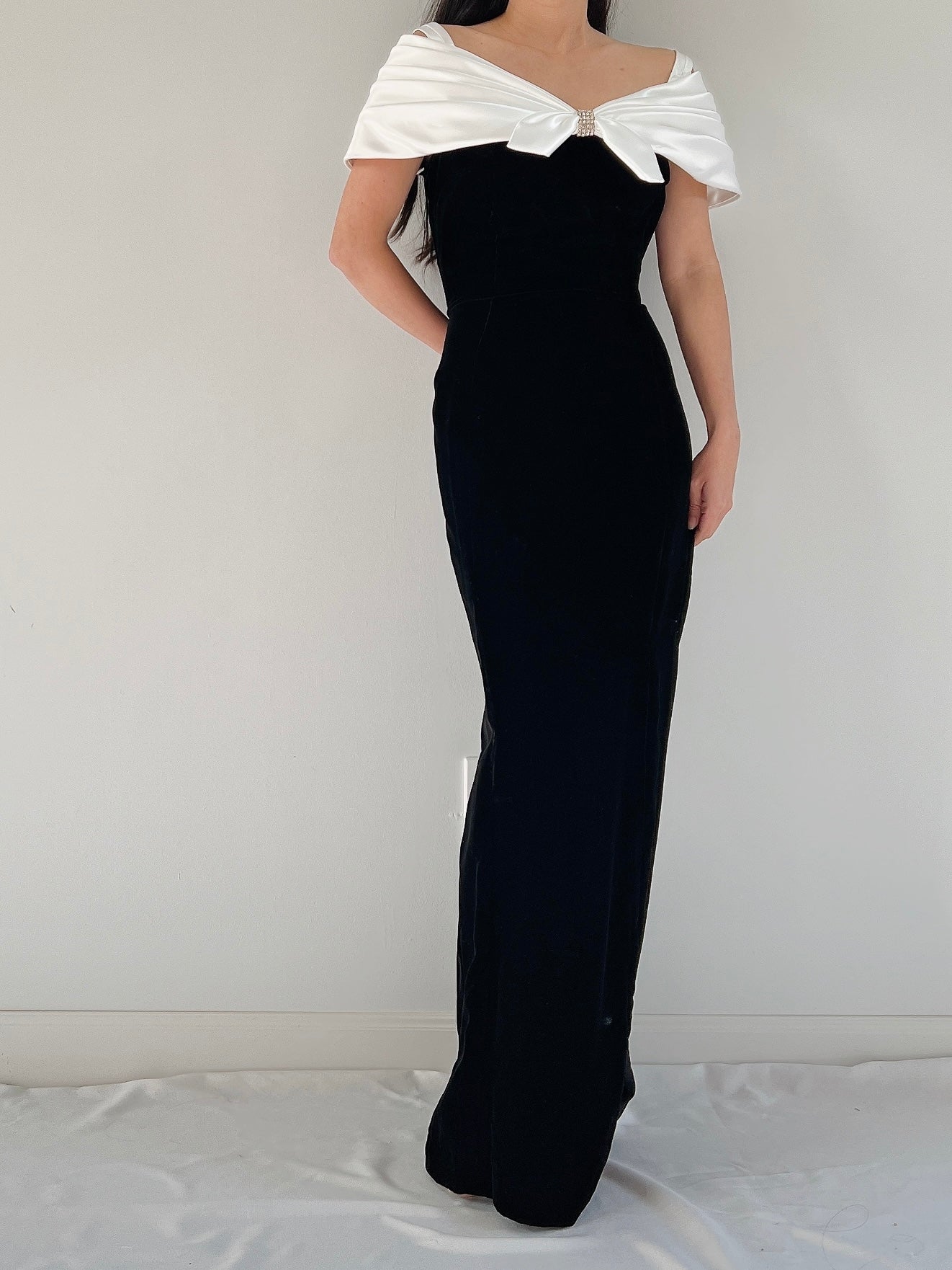 Vintage Velvet Wide Neck Gown - M
