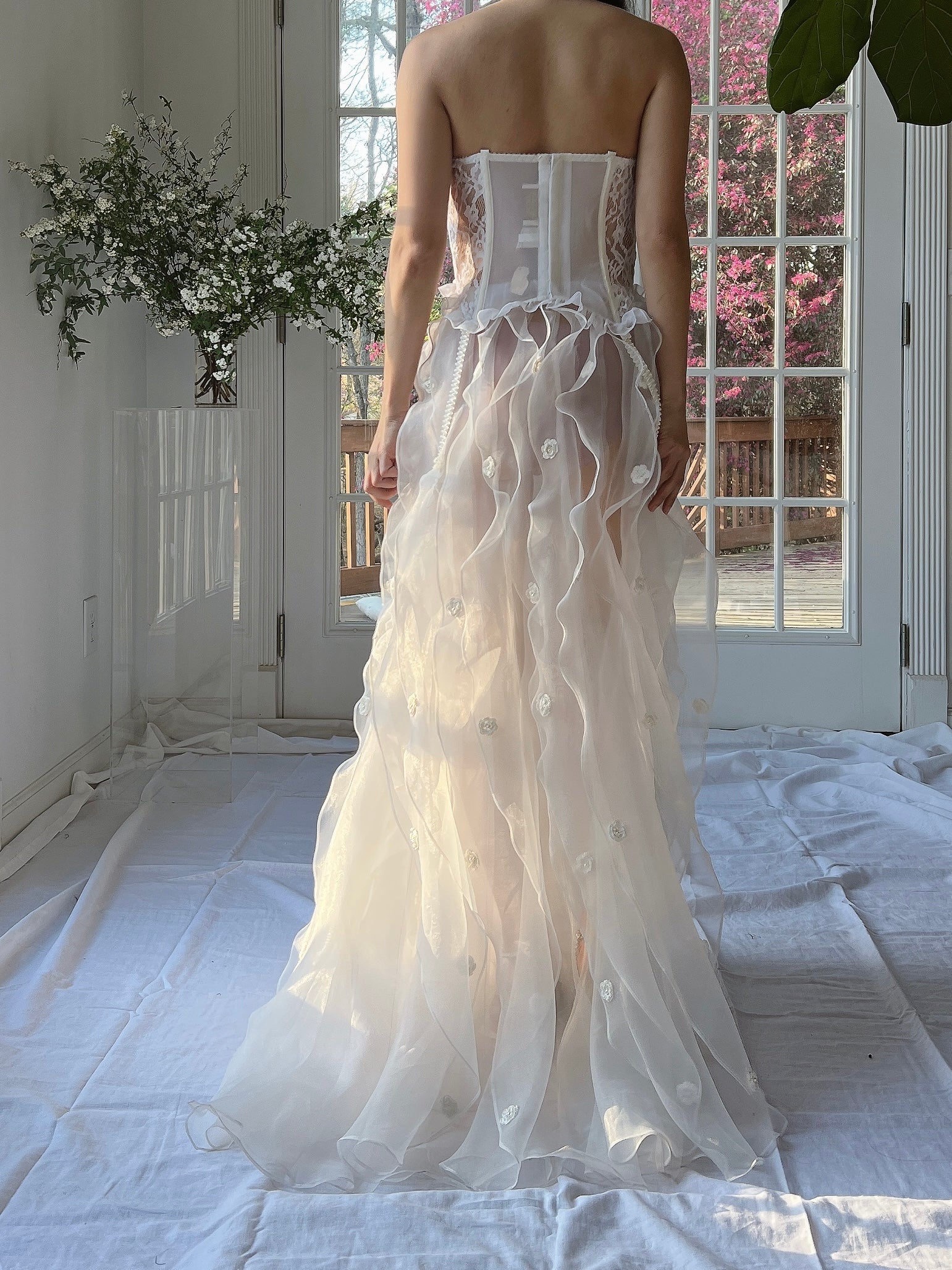 Y2K White Sheer Ruffle Skirt - M