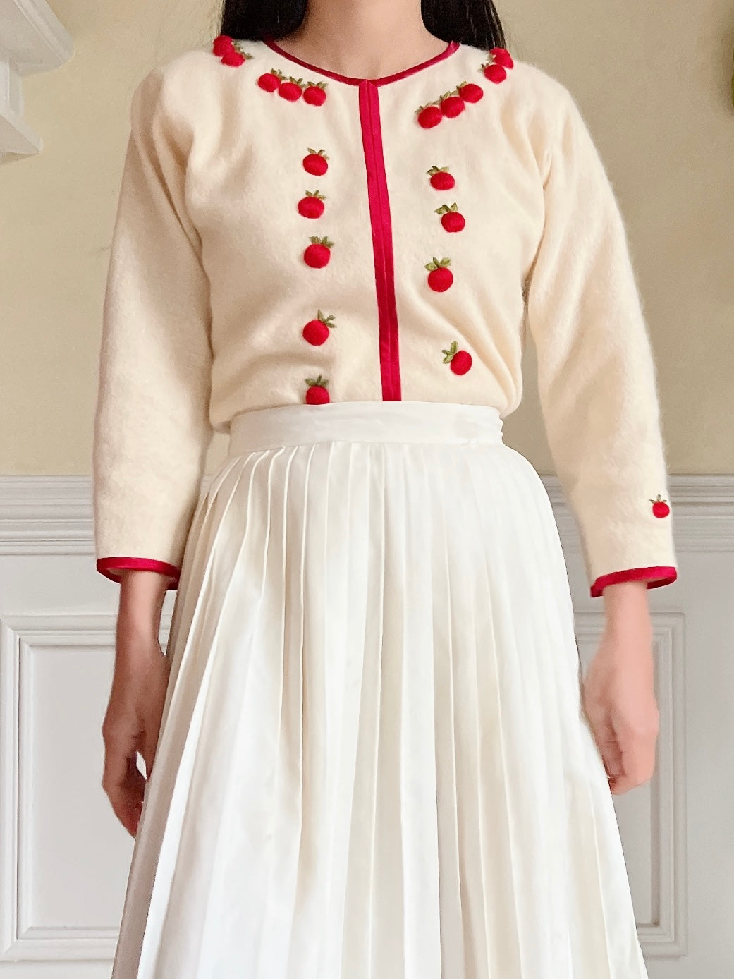 Vintage Cherry Embroidered Cardigan - S/M