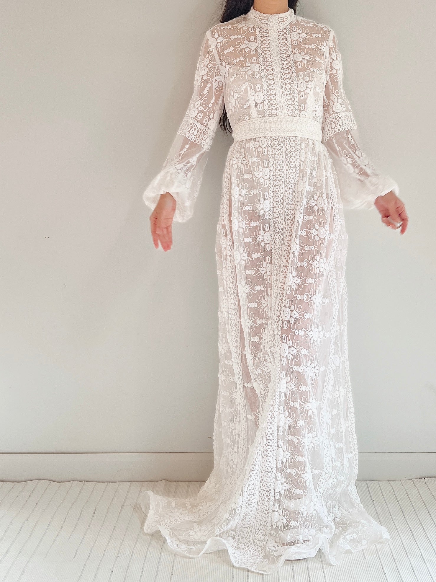 1970s High Neck Puff Sleeves Embroidered Dress - S/M