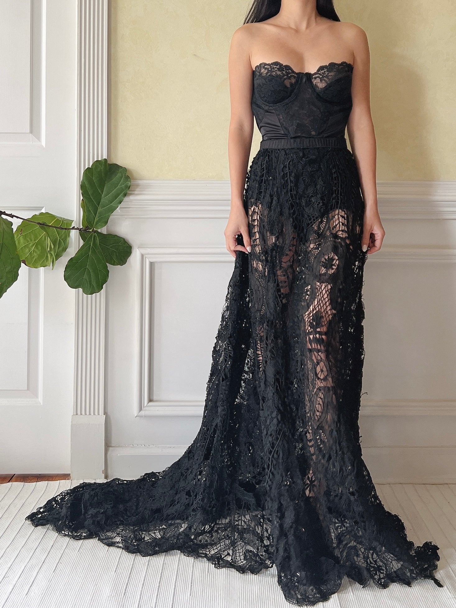 Antique Crochet Lace Skirt - M