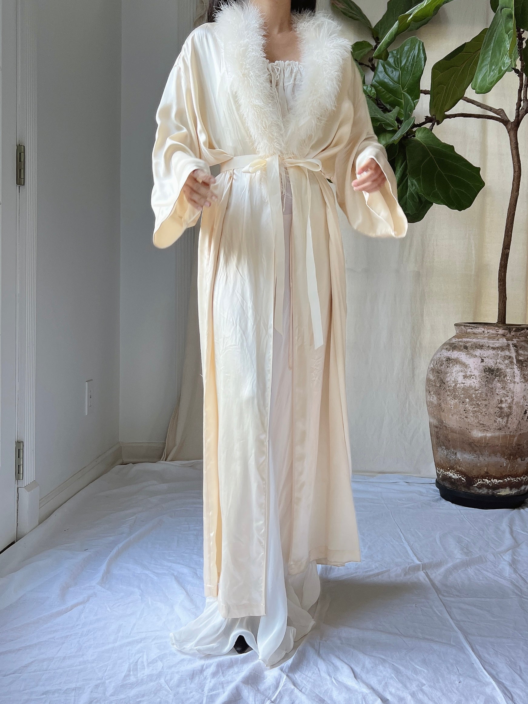 Vintage Silk Feather Collar Robe - OSFM