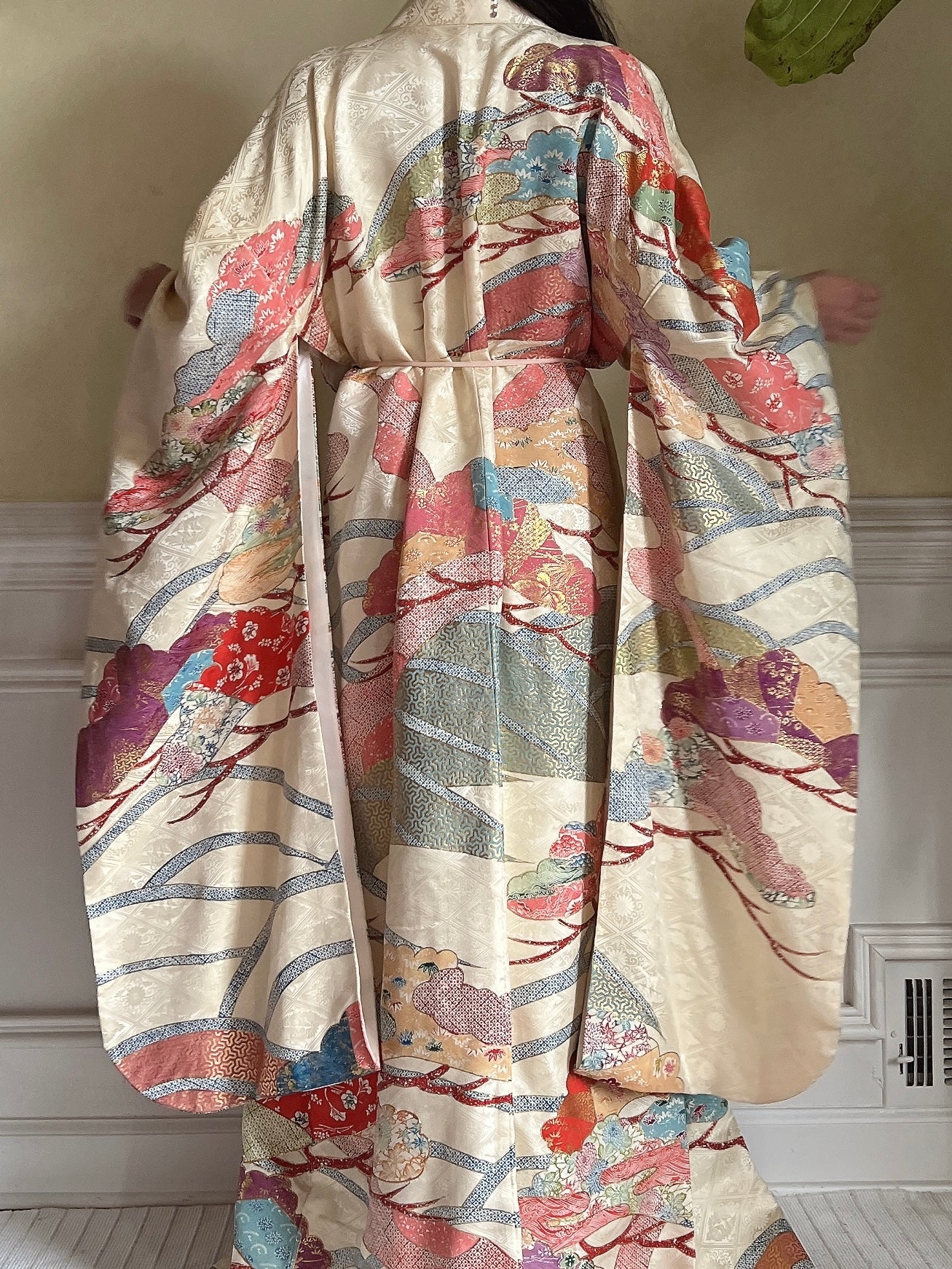 Vintage Silk Pastel Gold Kimono - OSFM
