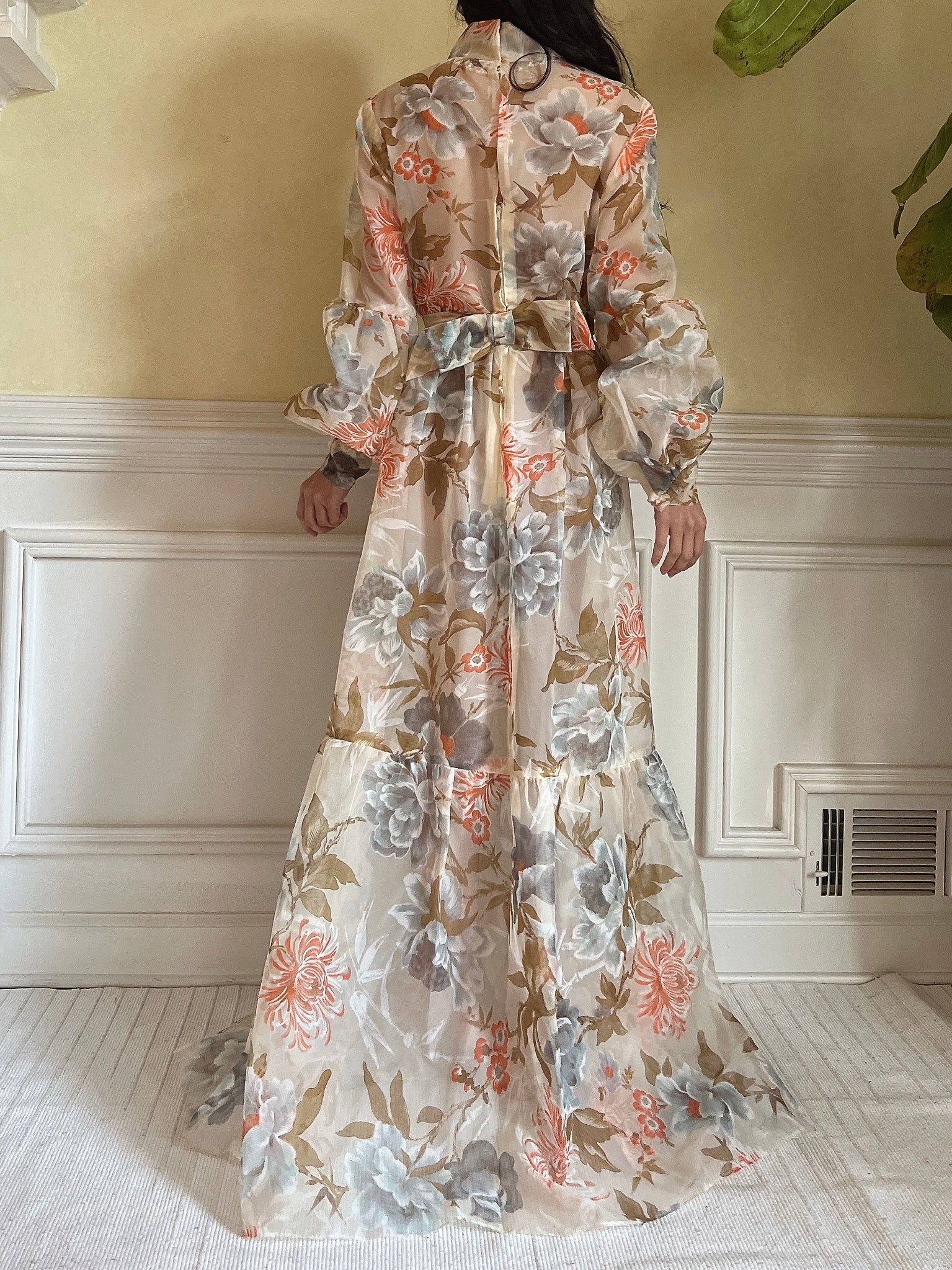 Vintage Puff Sleeve Floral Dress - S/M