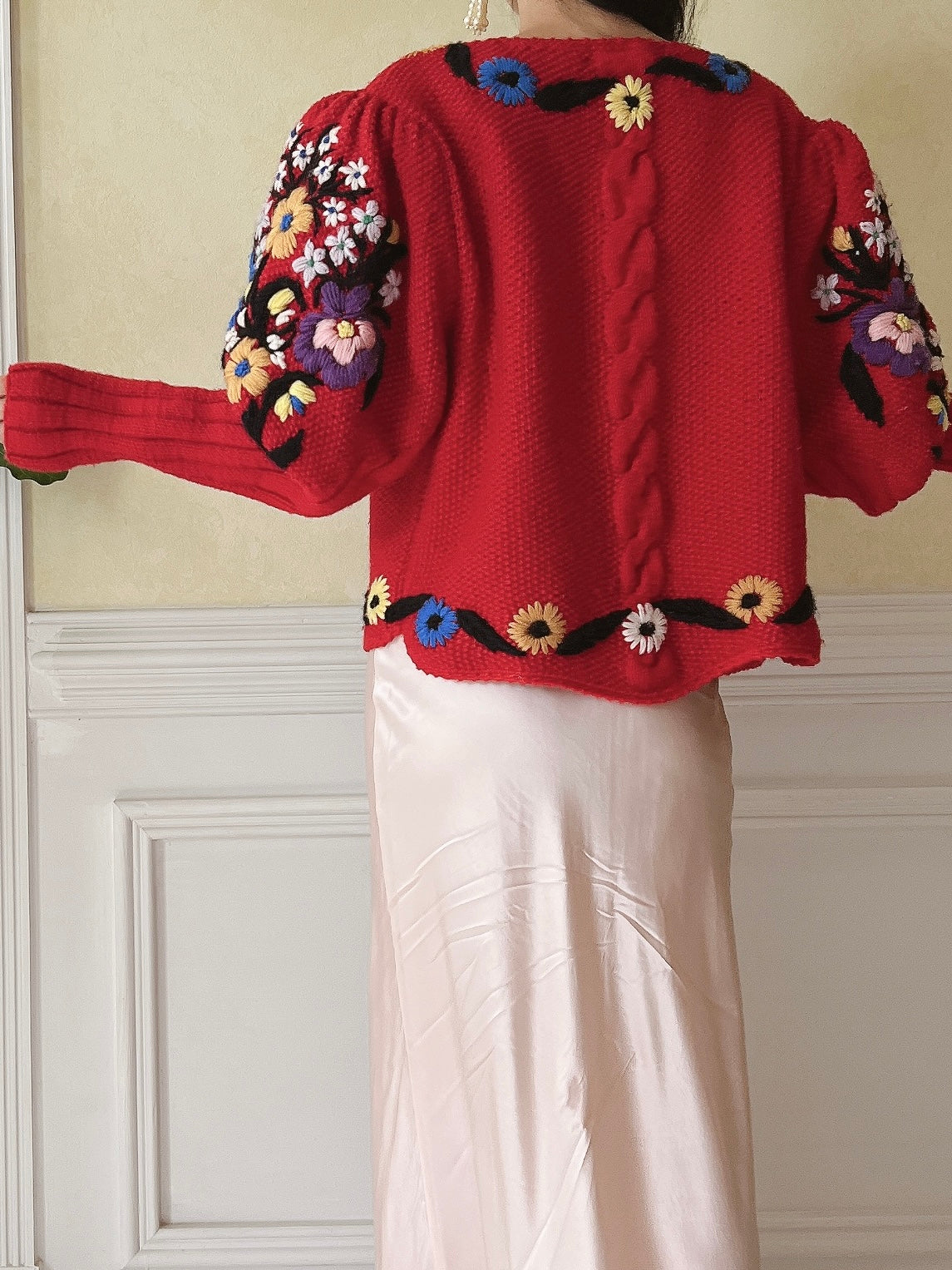 Vintage Puff Sleeves Embroidered Hand Knit Cardigan - S/M