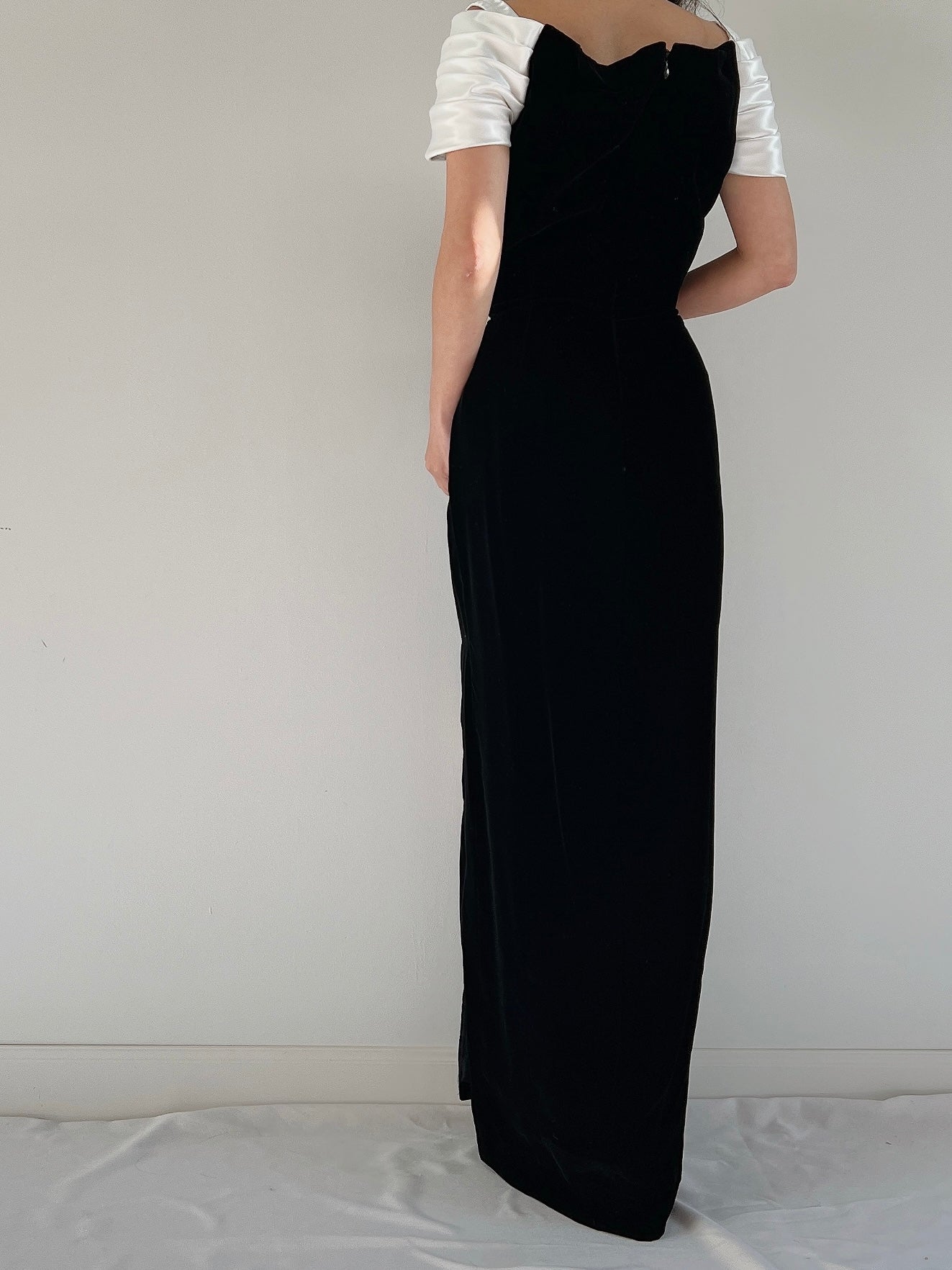 Vintage Velvet Wide Neck Gown - M