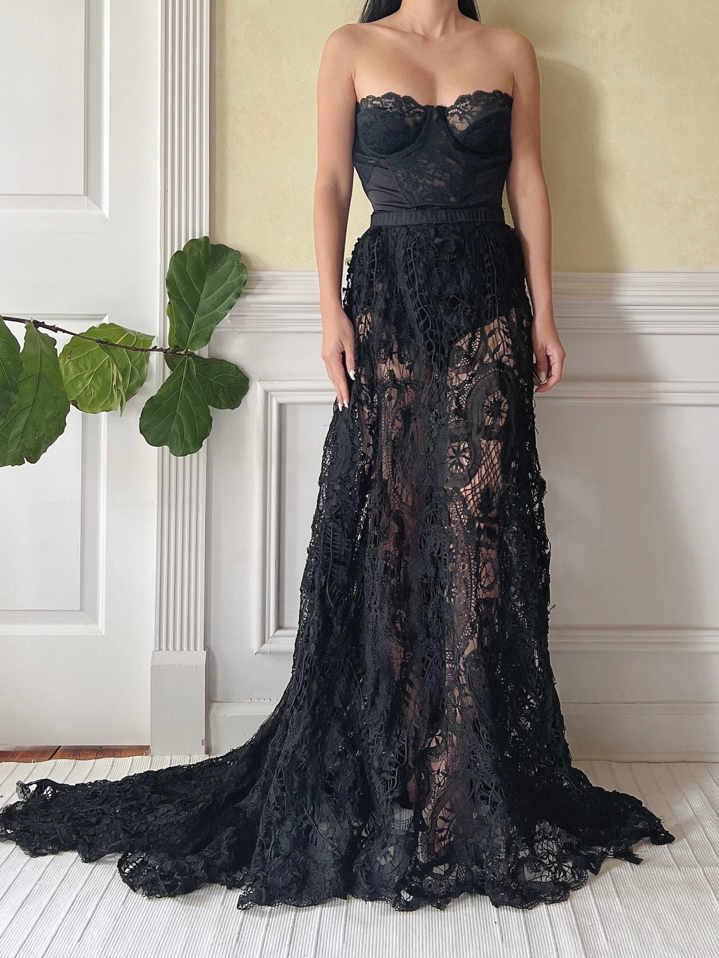 Antique Crochet Lace Skirt - M