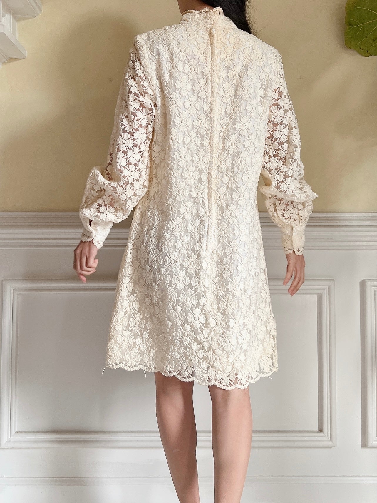 1960s Puff Sleeve Embroidered Dress - M