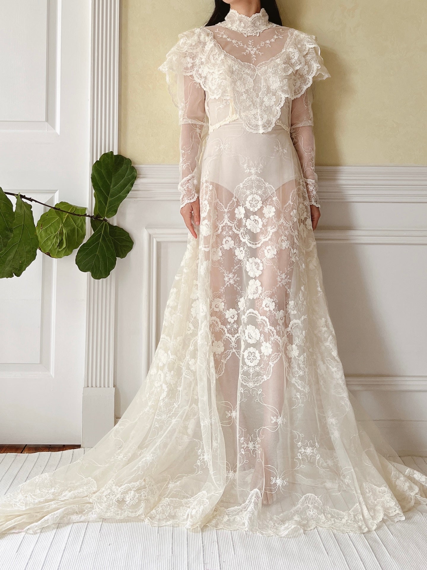 Vintage Needle Embroidery Gown - S