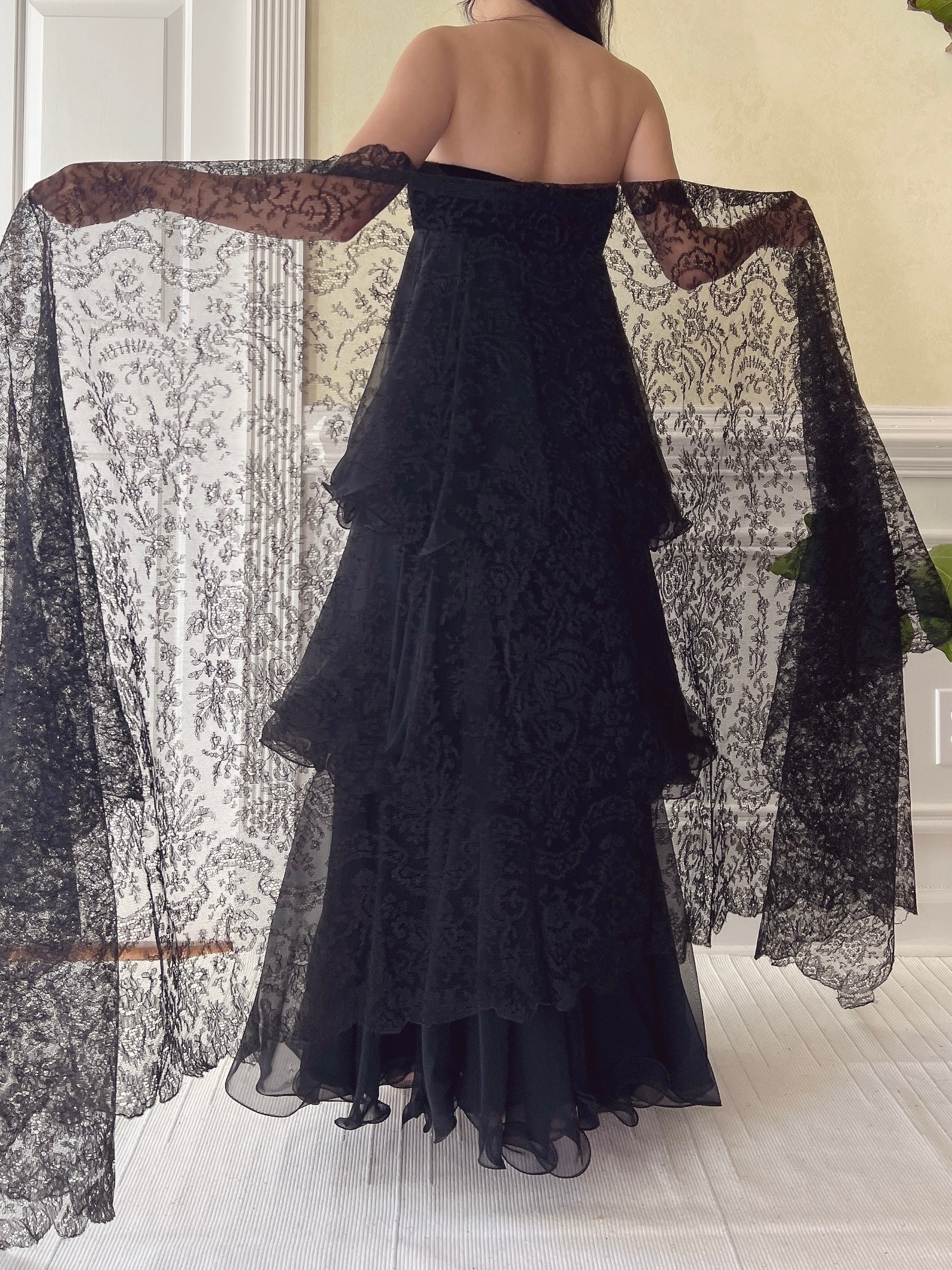 Vintage Silk Lace Scarf - OSFM