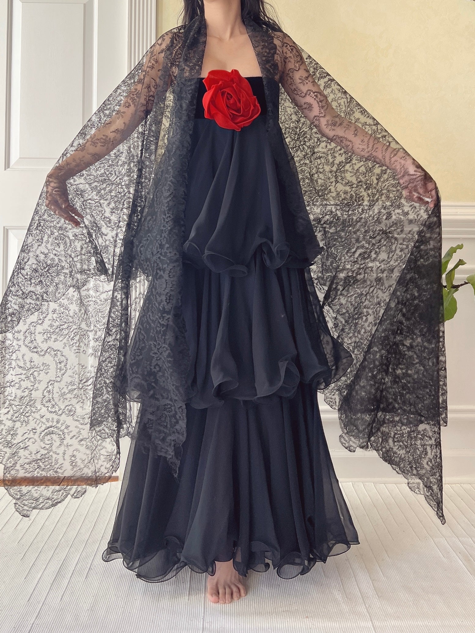 Vintage Silk Lace Scarf - OSFM