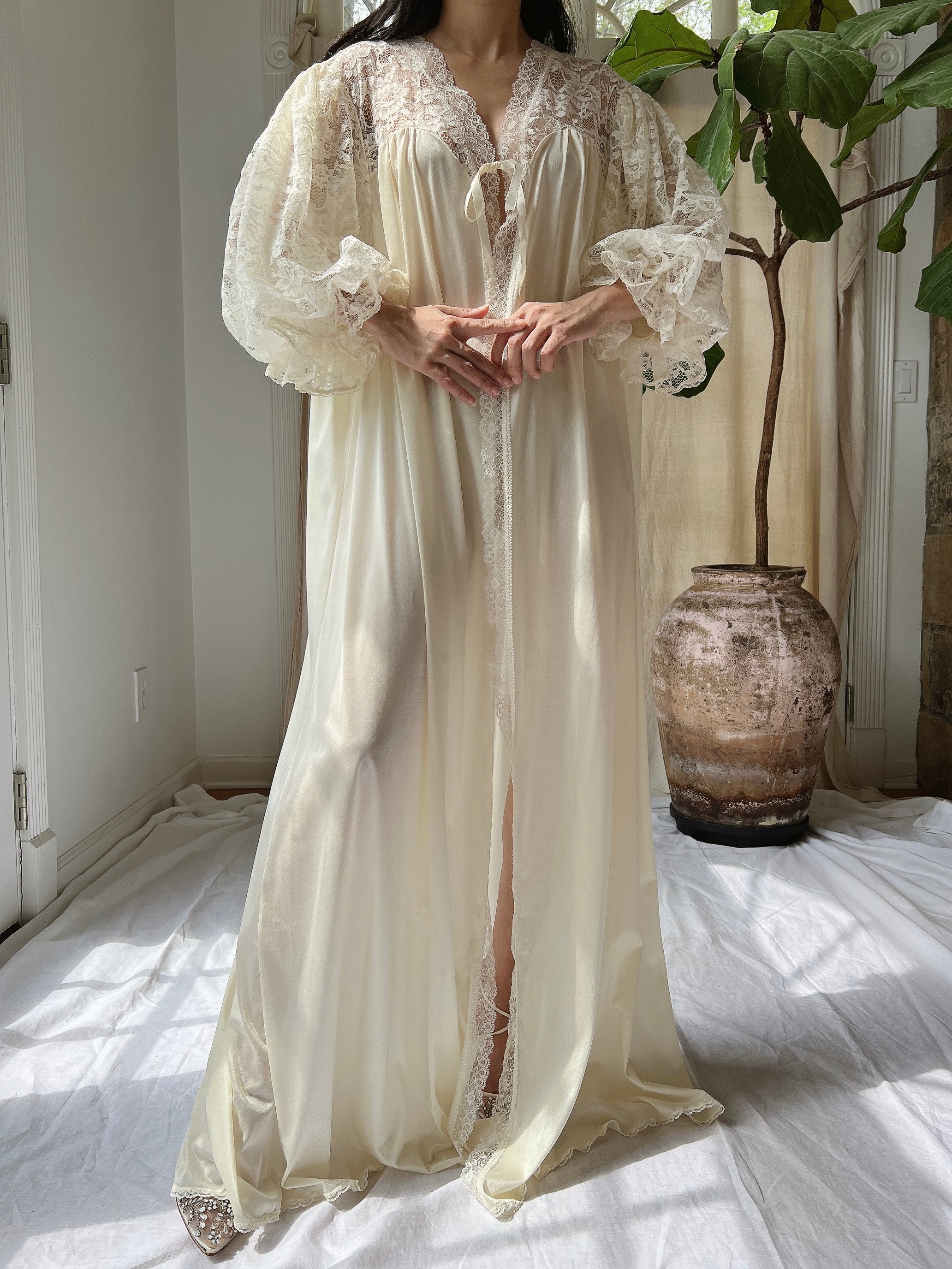 Vintage Puff Sleeves Dressing Gown - OSFM