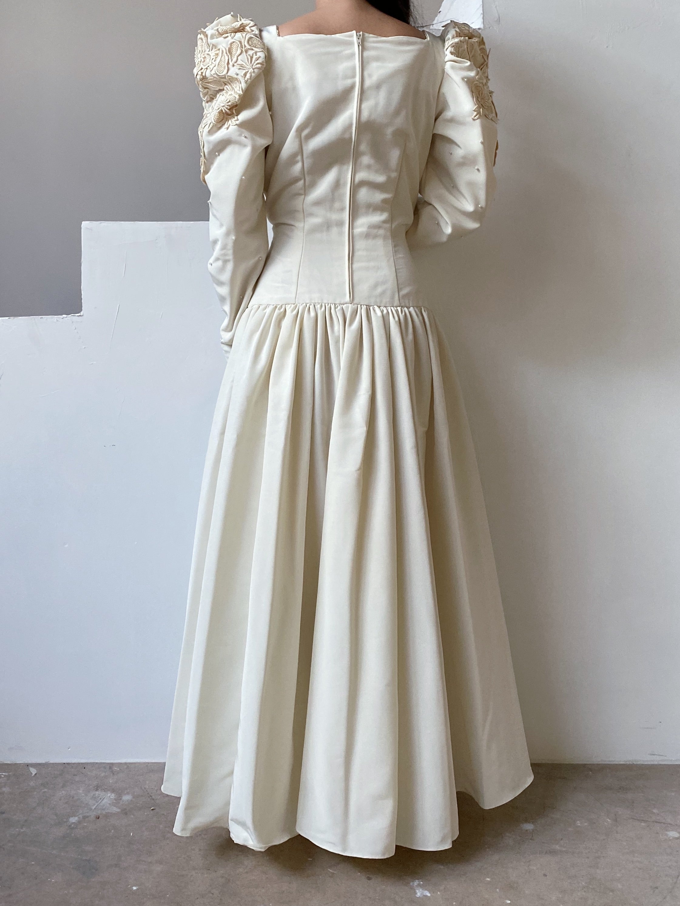 1980s Mutton Sleeve Embroidered Appliqués Gown - M